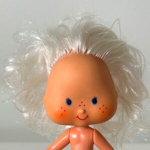 Vintage 80s Strawberry Shortcake Angel Cake Doll (21C)